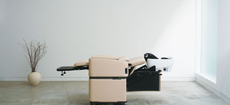 Takara Belmont introduces a revolutionary all-in-one motorised chair with the launch of THE ONE